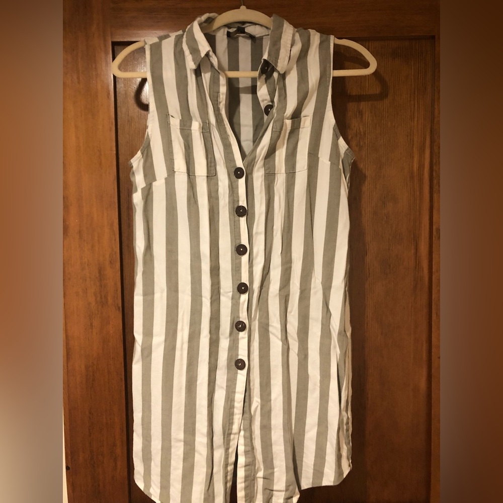 Tunic size medium
